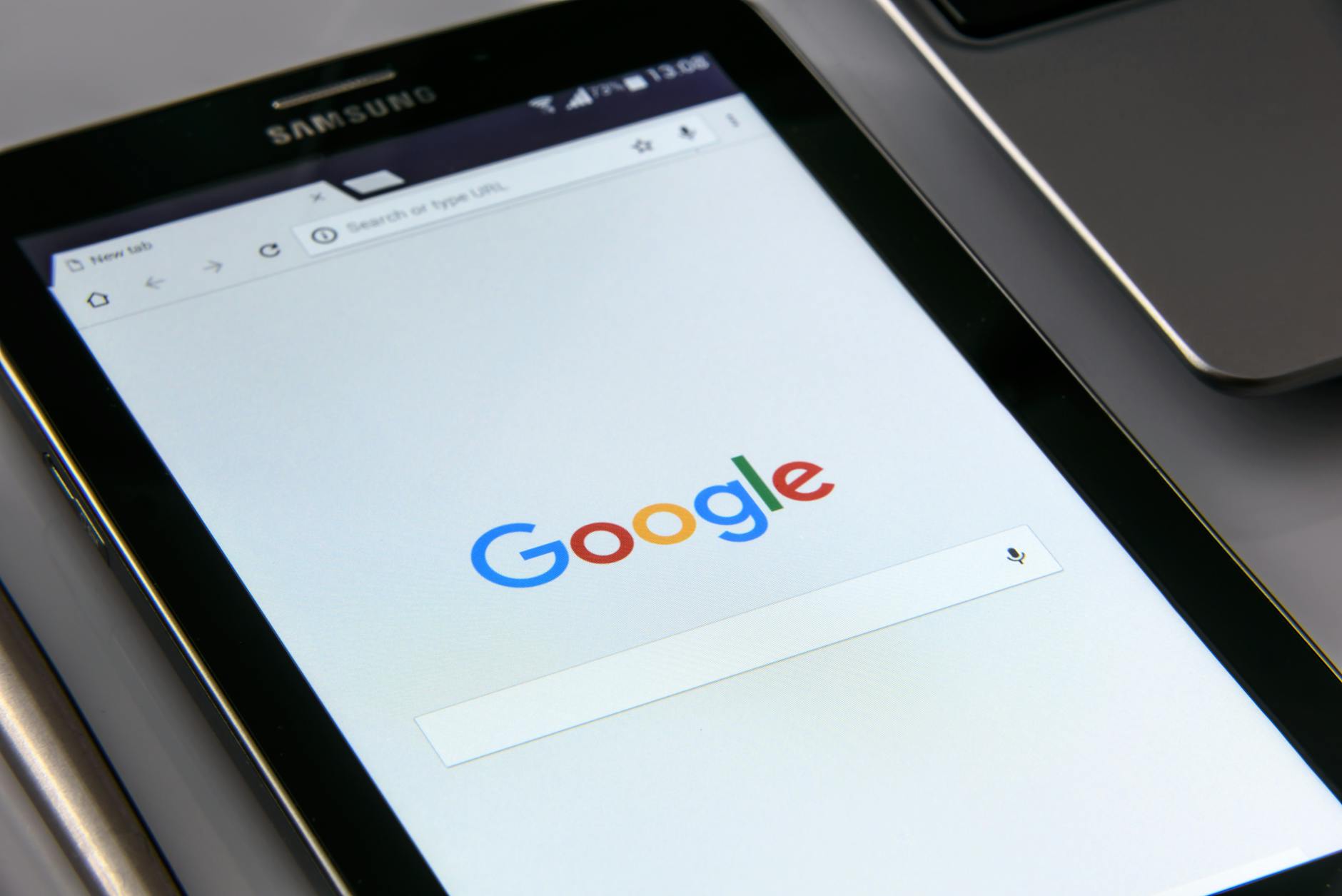Stop Wasting Traffic: Common SEO Mistakes Small Businesses Make (And the Real Fixes)